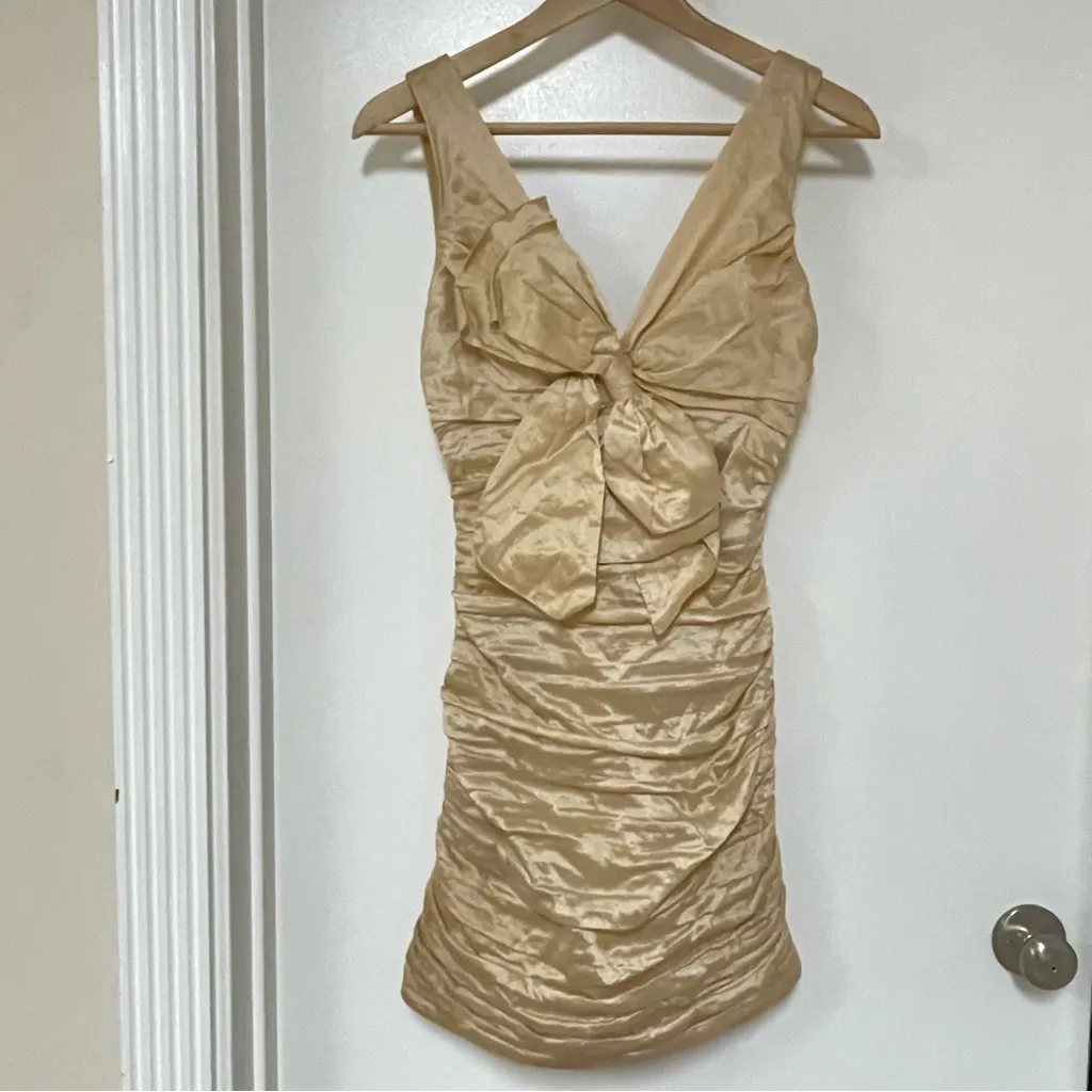bcbgmaxazria Cocktail Mini Dress In‎ Champagne Nude Women Size 4 Ruched Bow - Image 4