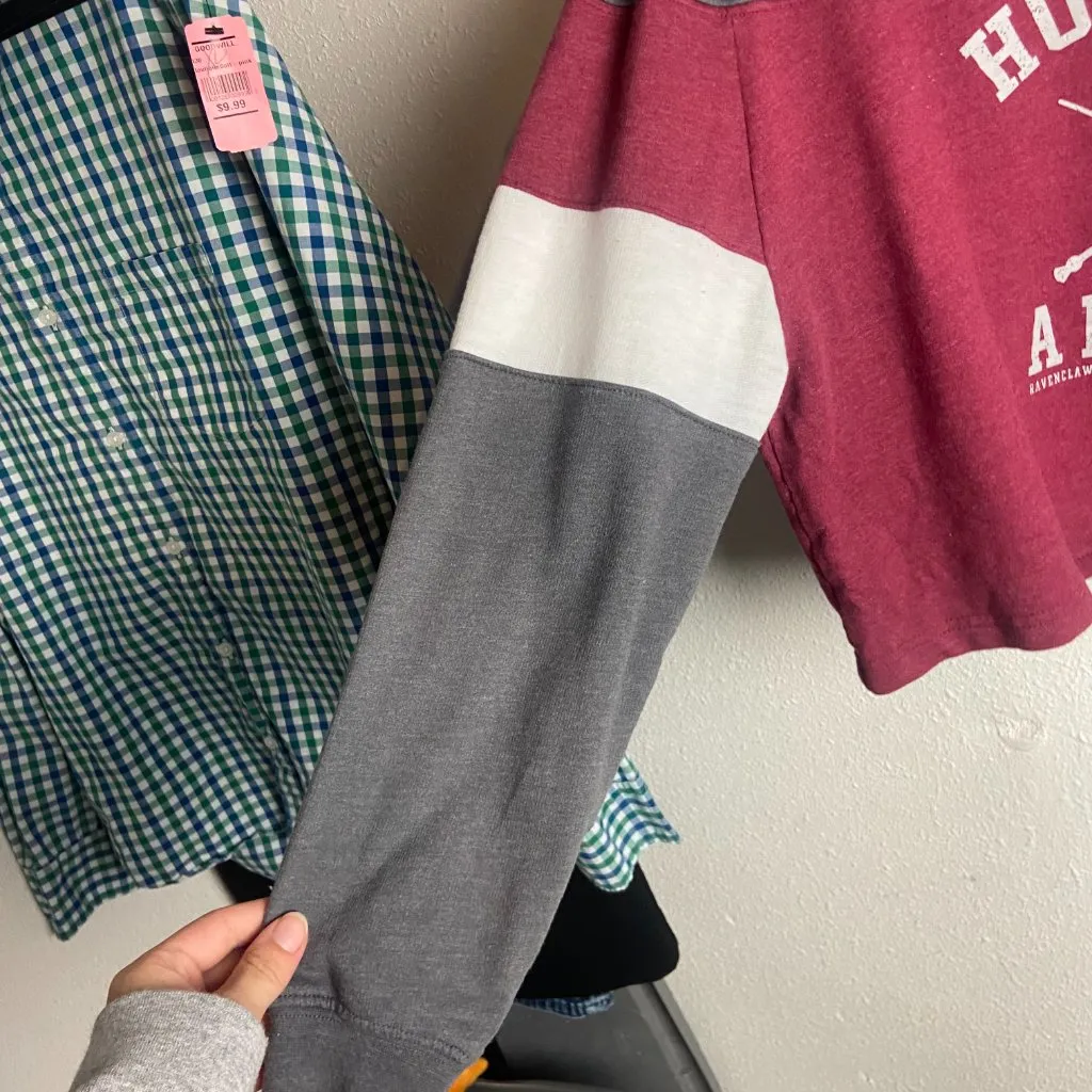 Harry Potter Alumni Size Large Cropped Crew Neck Sweatshirt Burgandy Grey Casual Red - Image 3