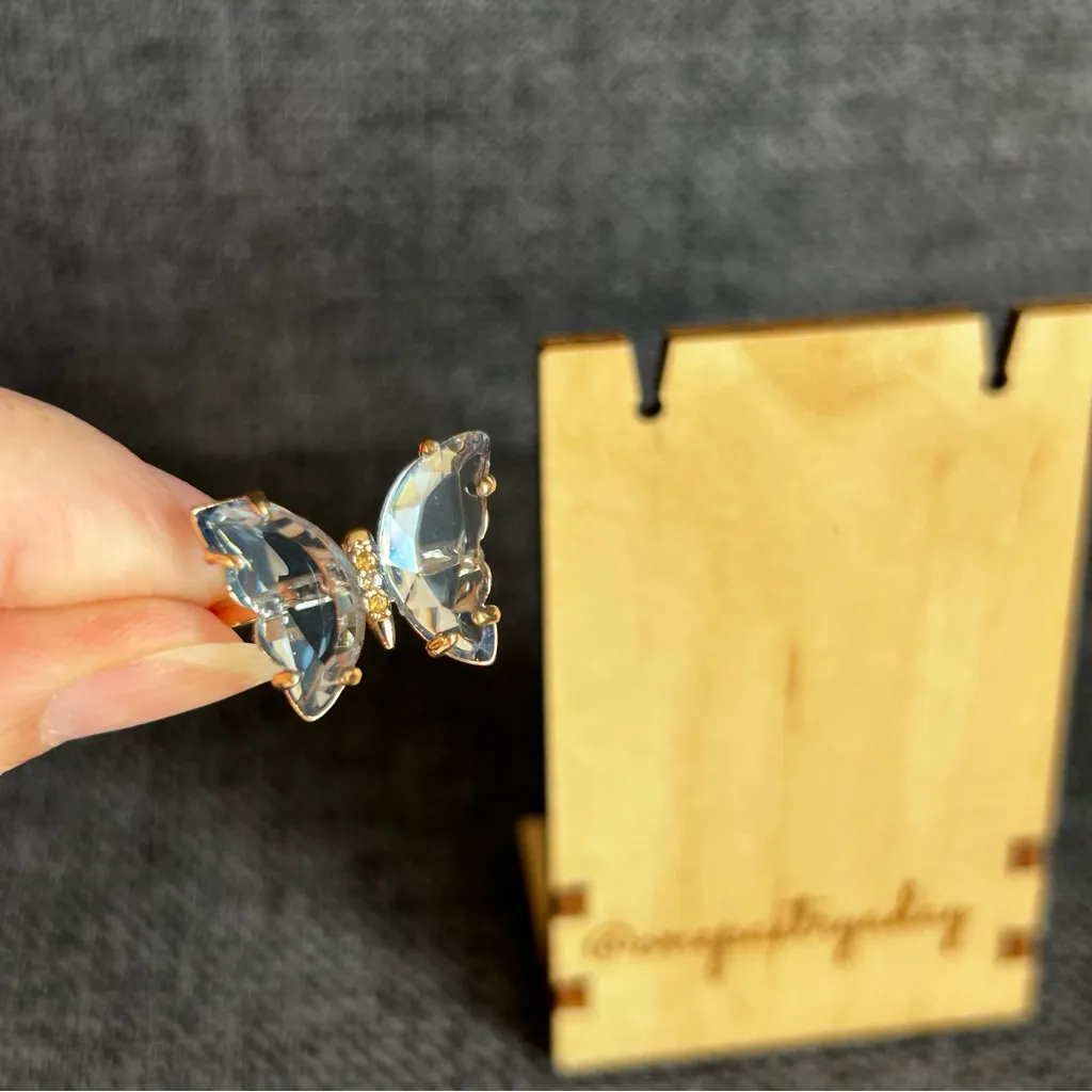 Pretty BLUE Butterfly Gemstone Fashion Ring, Gold, Adjustable - Image 3