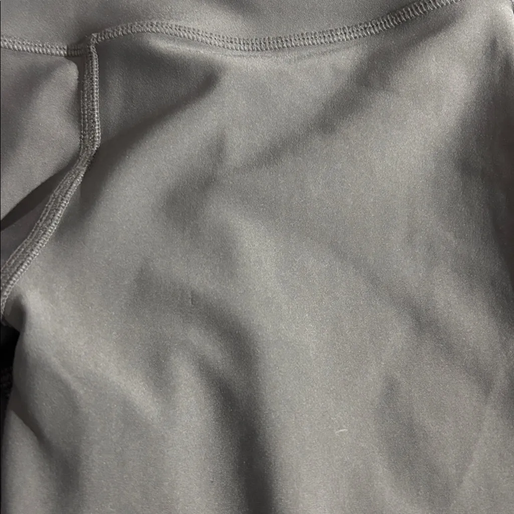 Alo yoga airlift set - Image 10