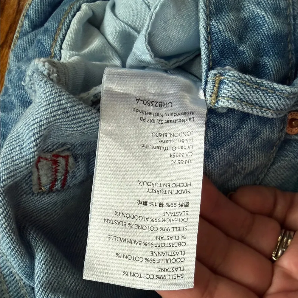 Urban Outfitters BDG High-Waisted Skinny Straight Jeans – Size 28 - Image 3