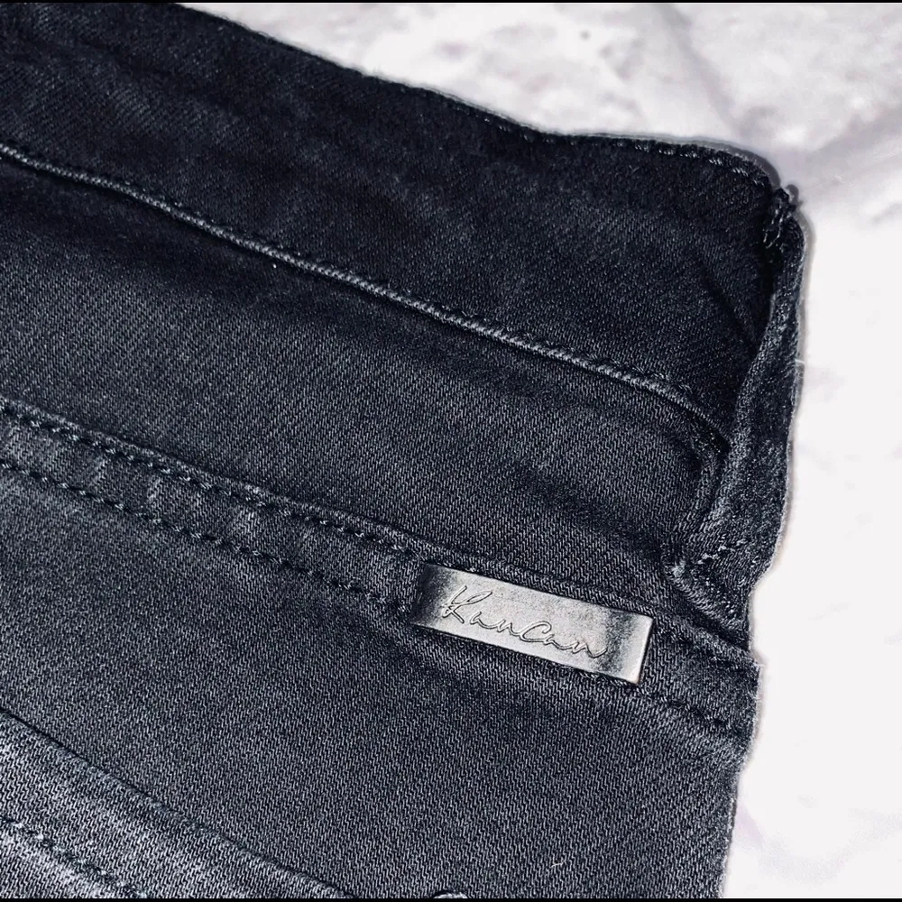 KanCan Distressed Jeggings Black size 5 - Image 8