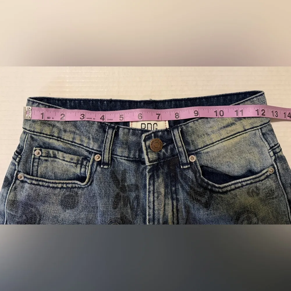 BDG Cowboy Jeans Hi Rise Grey Embroidered Thread Graffiti Doodle Straight Leg-25 - Image 12