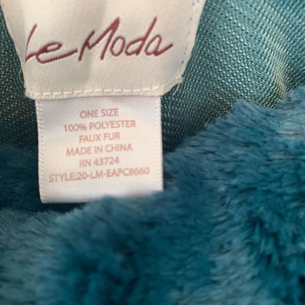 Le Moda Turquoise ish fuzzy poncho one size‎ Blue Size undefined - Image 3