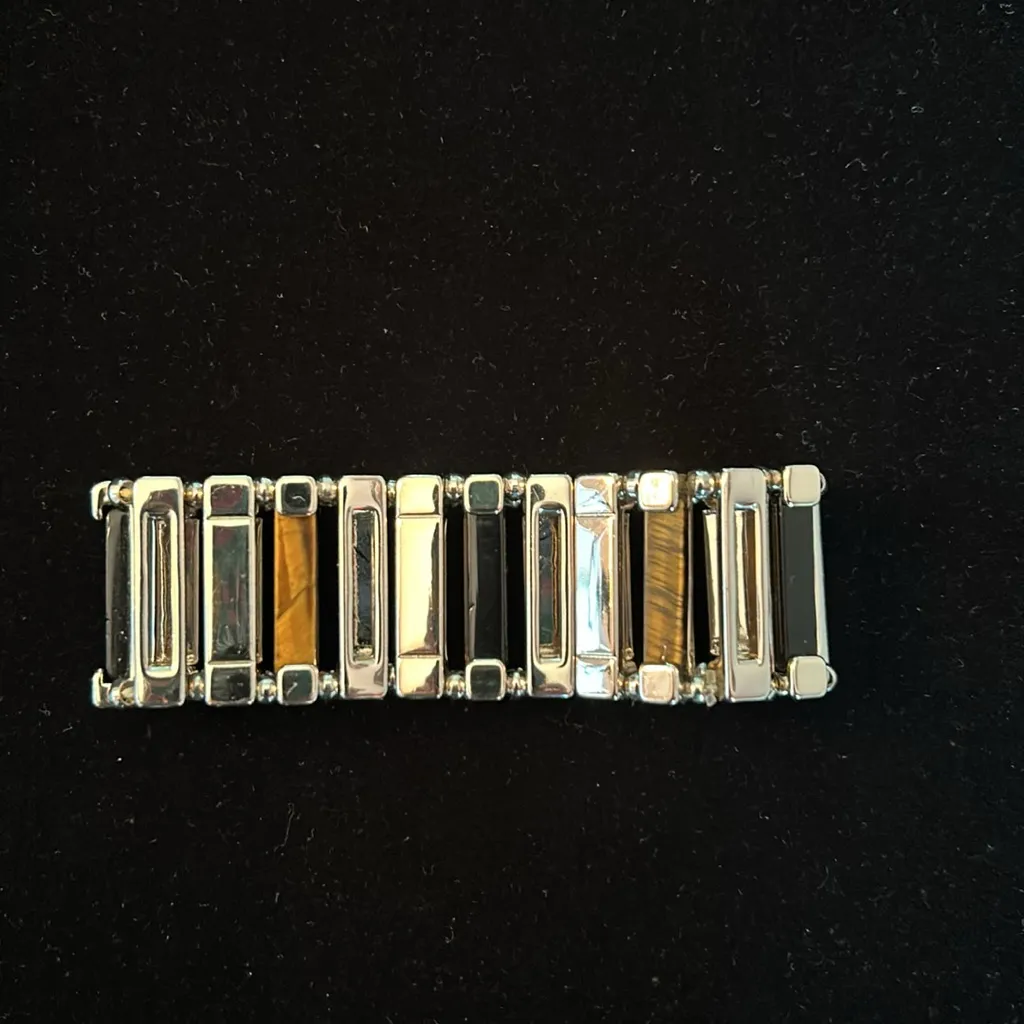 White House Black Market black glass and tiger eye goldtone stretch bracelet - Image 5