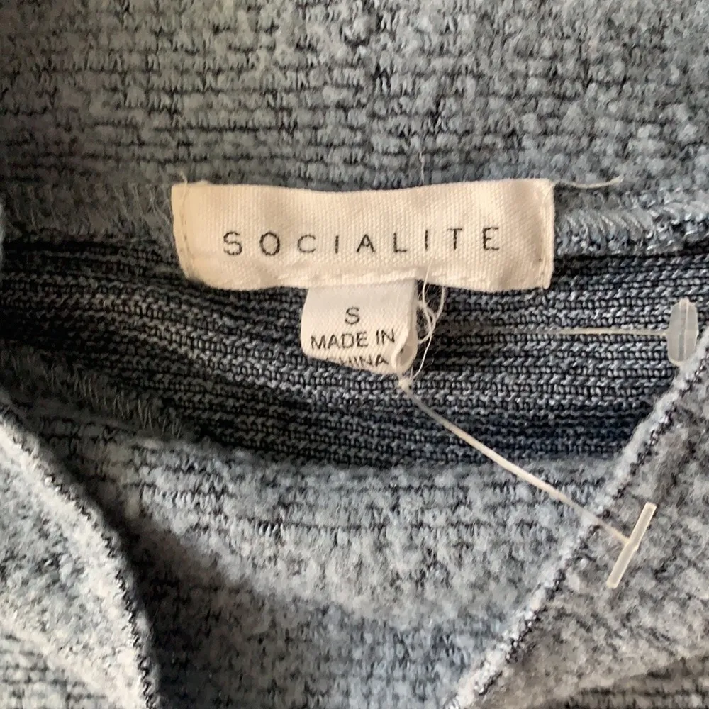 Socialite mock neck long sleeve top - Image 4