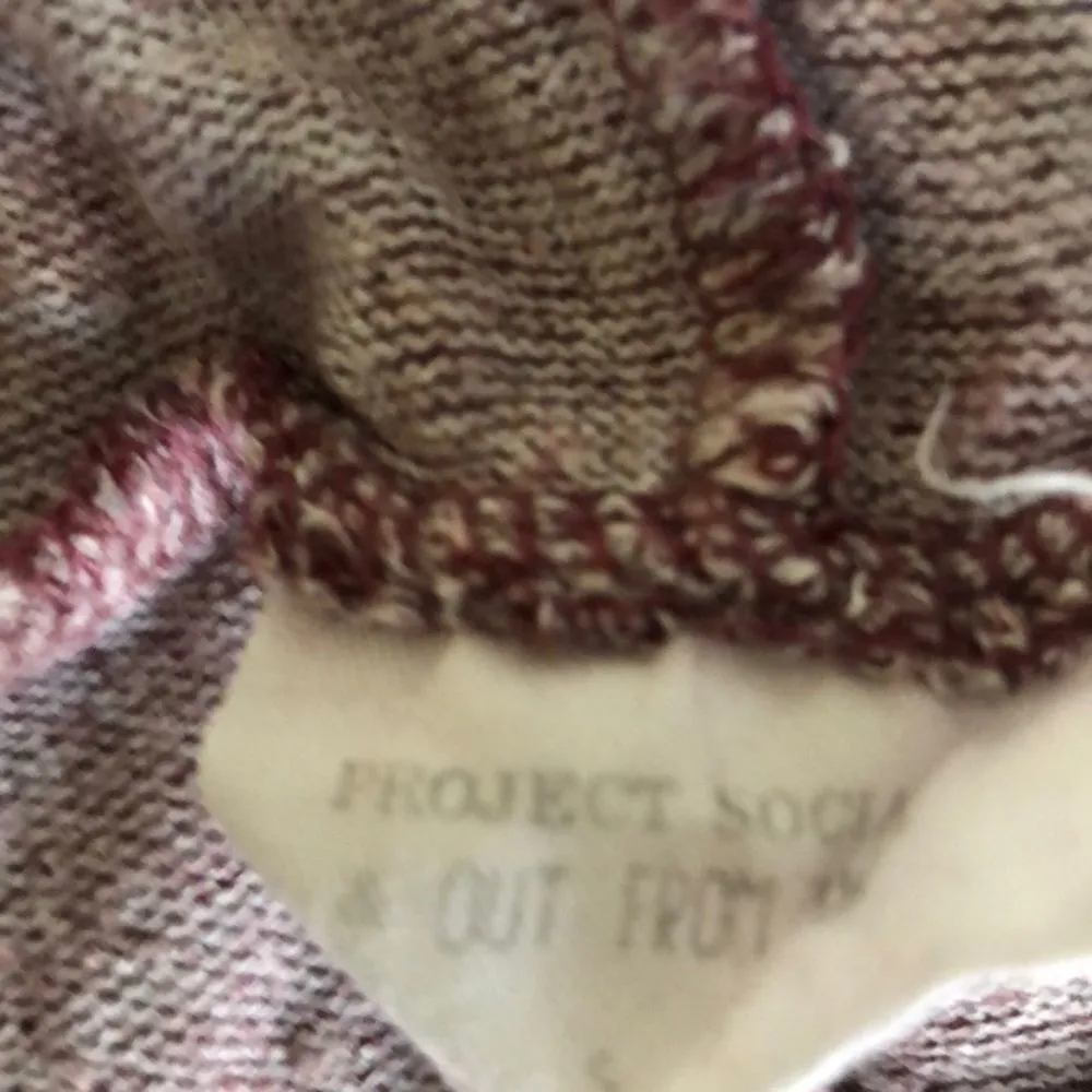 Project social T/urban outfitters red hooded sweater small - Image 5