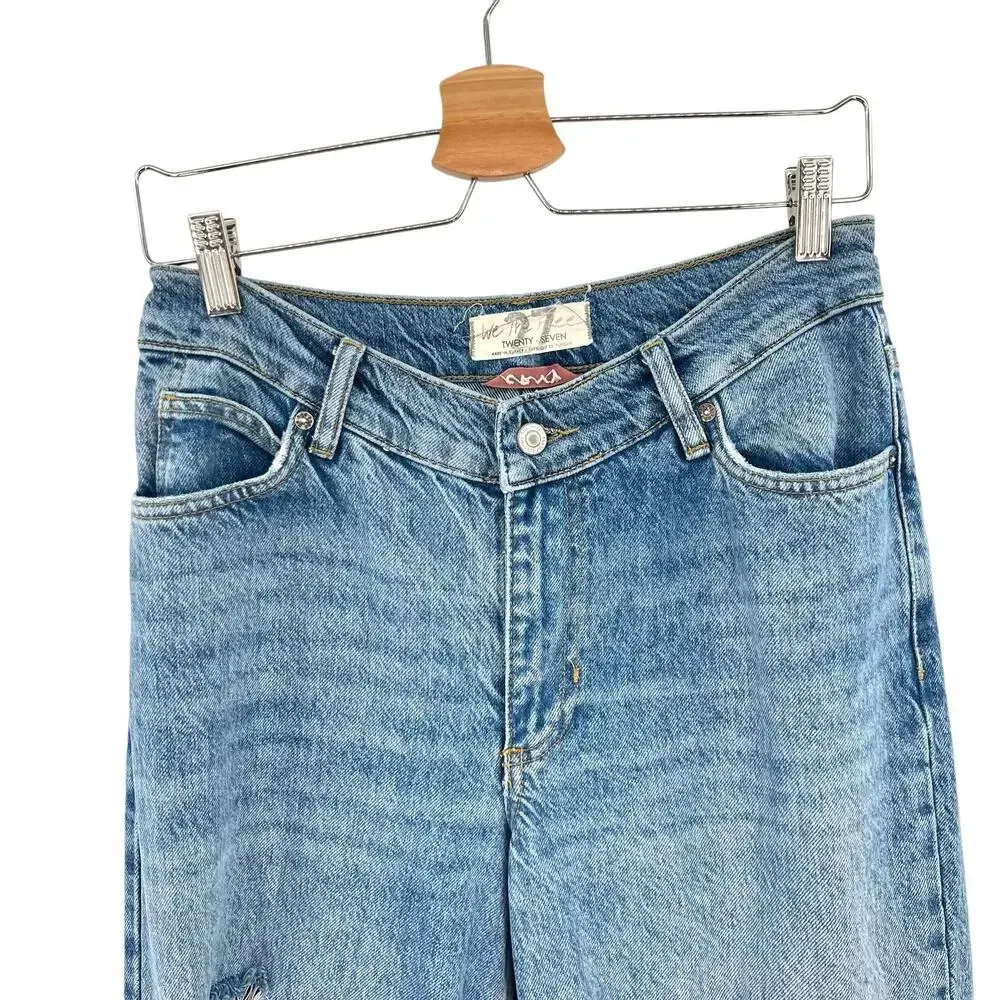 Free‎ People CRVY Fever Pitch Boyfriend Jeans Medium Wash Distressed Size 27 - Image 4
