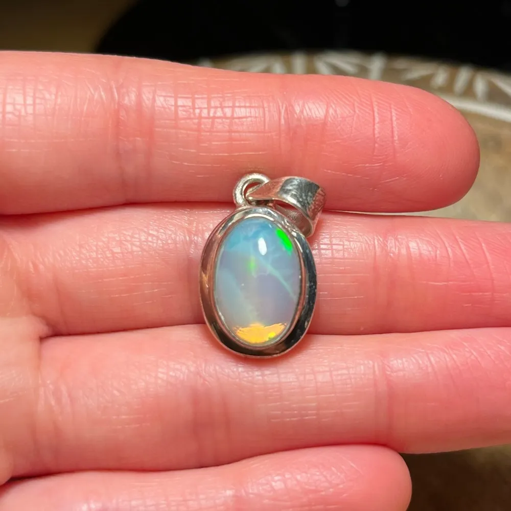Natural Ethiopian Opal 925 Sterling Silver Pendant - Image 14