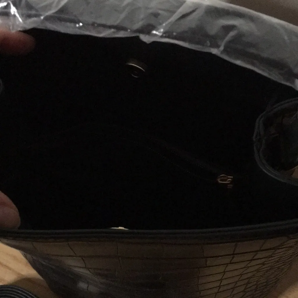 New Women’s AOTA Black Vegan Croc - Image 5