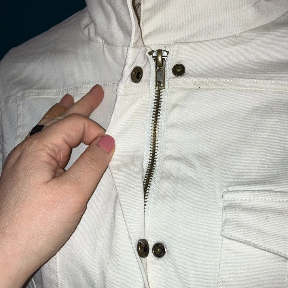 BKE Lace Denim Jacket with removable hood, Large - Image 2