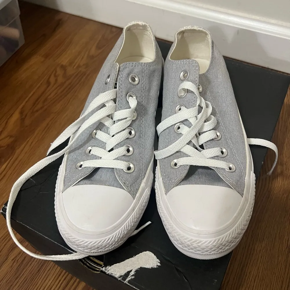 Converse Chuck Taylor All Star Gray Low Top Sneakers Size 7 US - Image 3