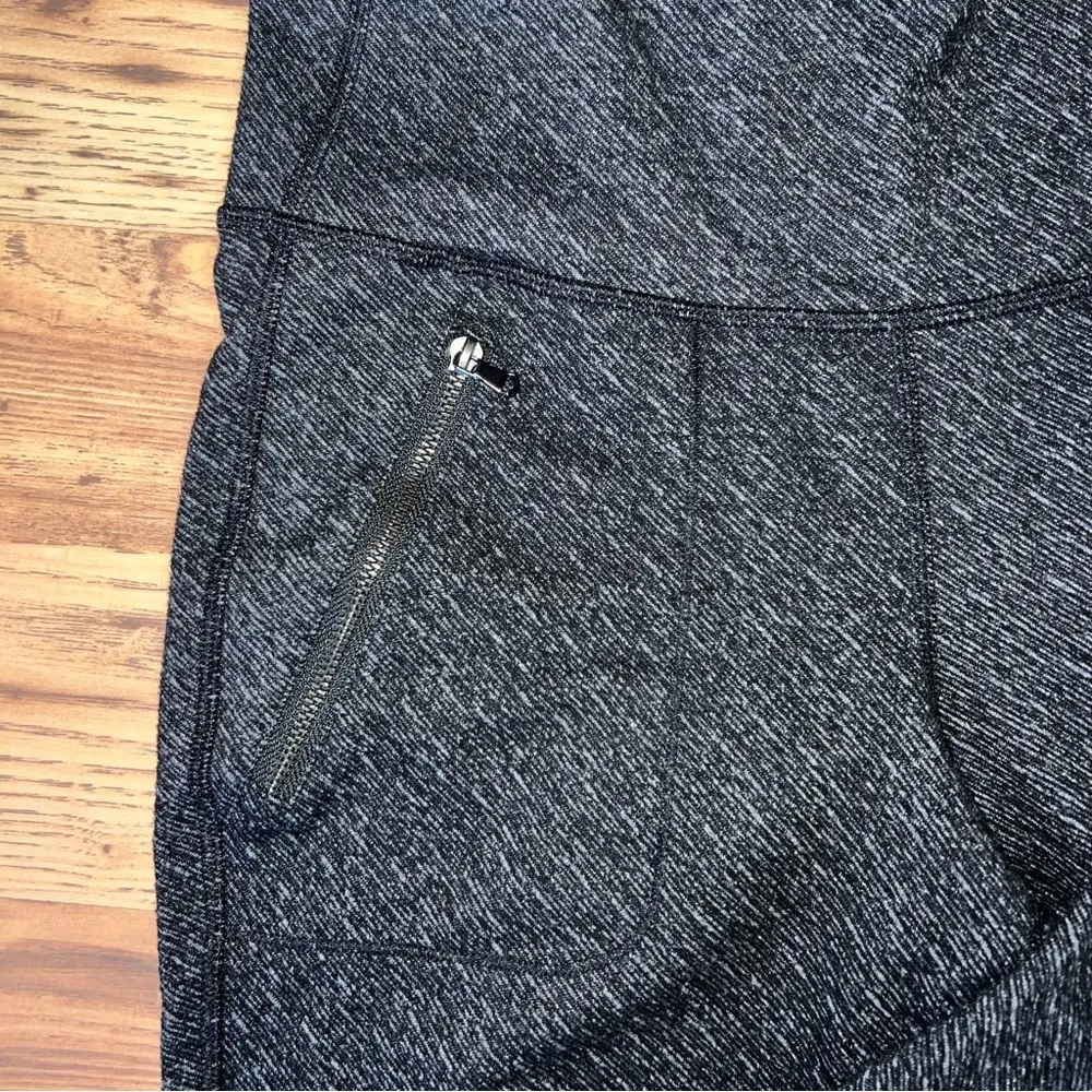 Old navy active leggings - Image 3