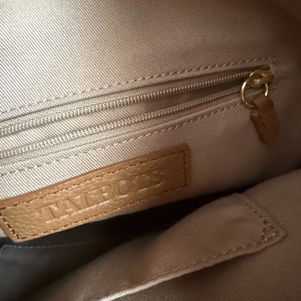 Talbots Beige Handbag with Gold Zipper - Image 11