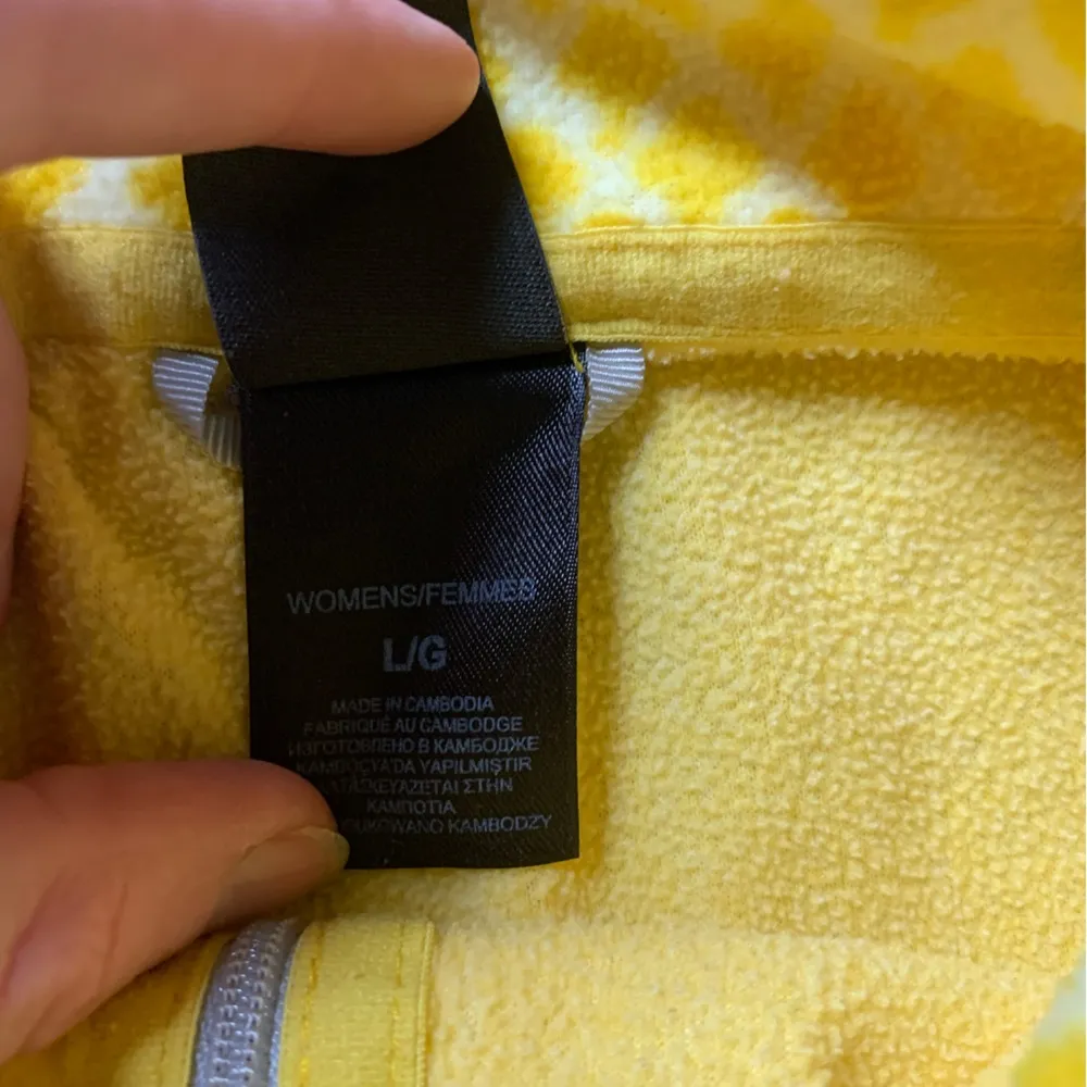 The North Face Yellow Quarter Zip Pullover L - Image 6