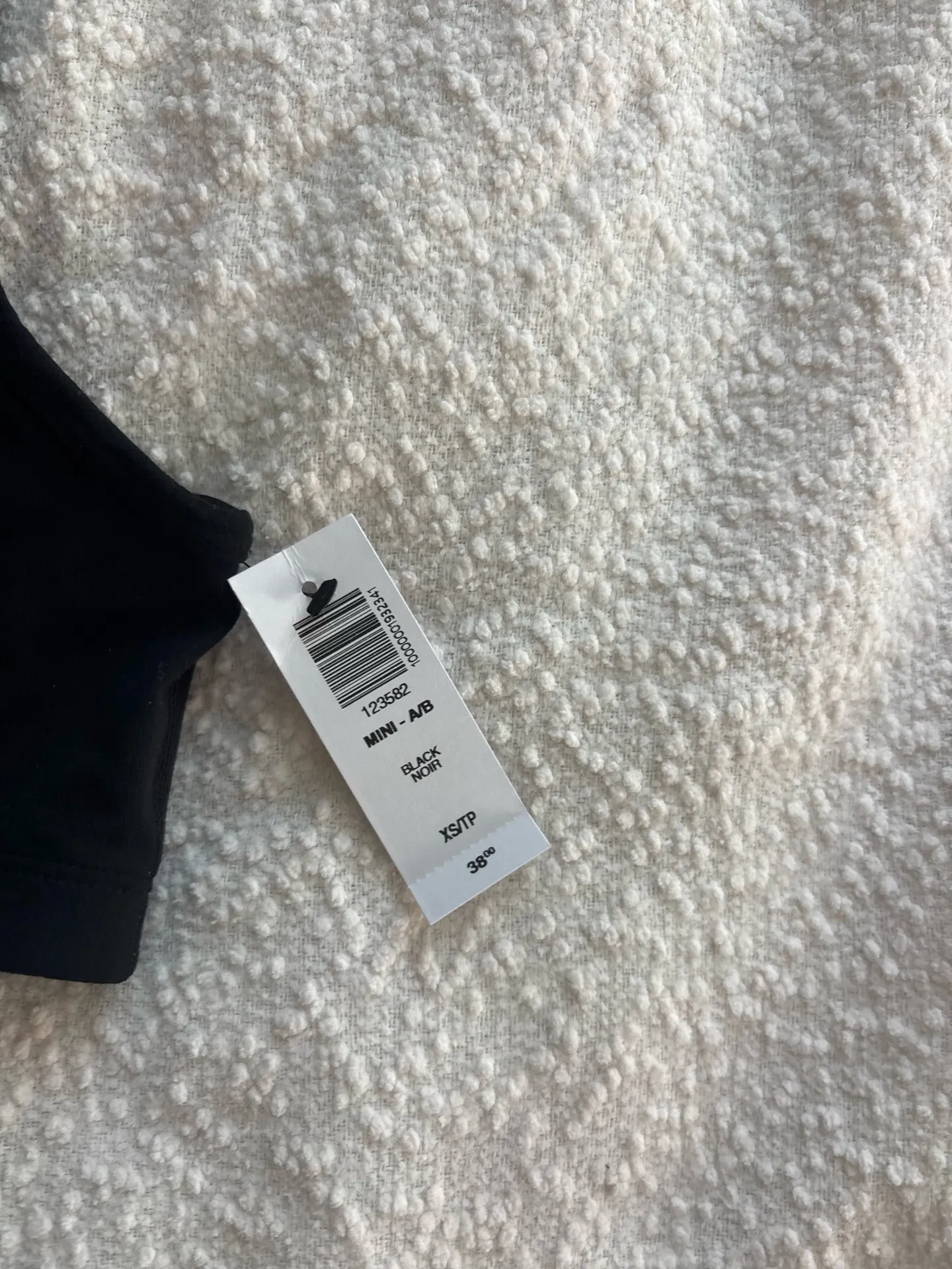 NWT Aritzia TNA bra  - Image 4