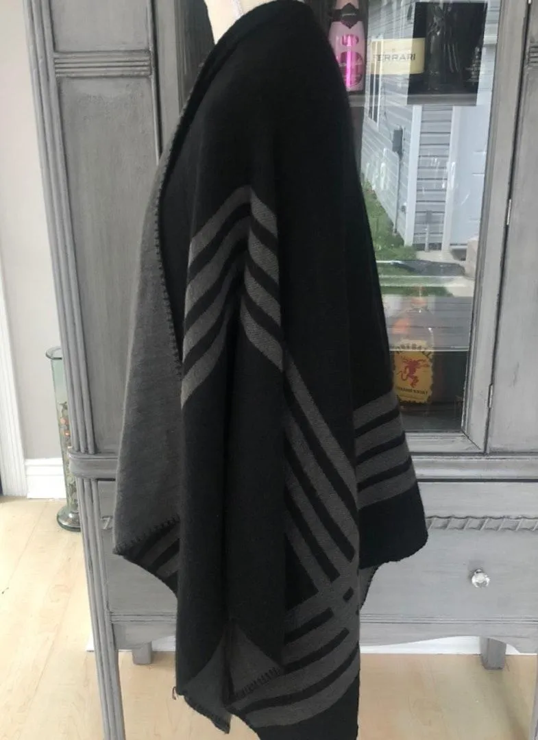 BB Dakota Poncho - Image 4