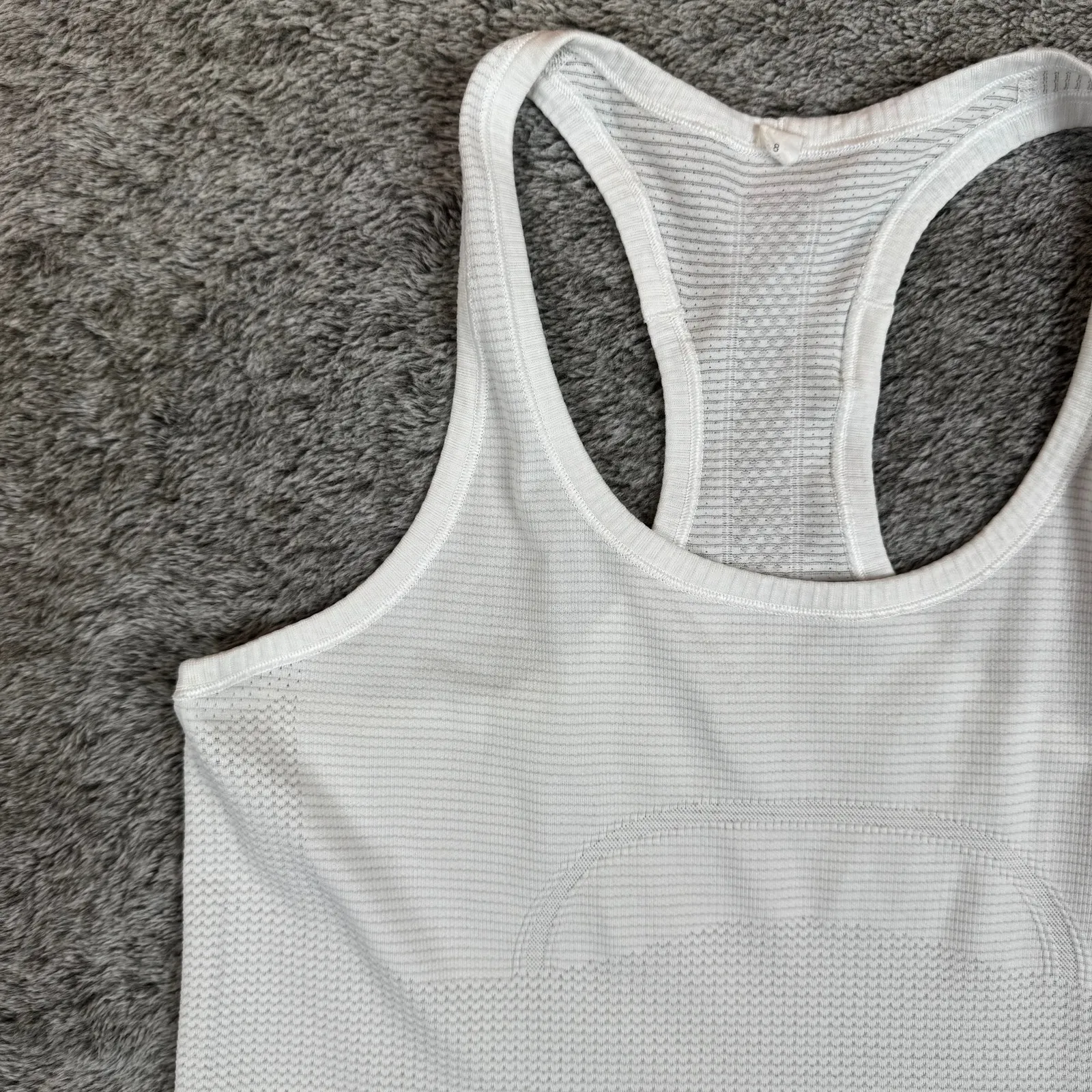 Lululemon Swiftly Tech Tank Women's 8 White - Image 4