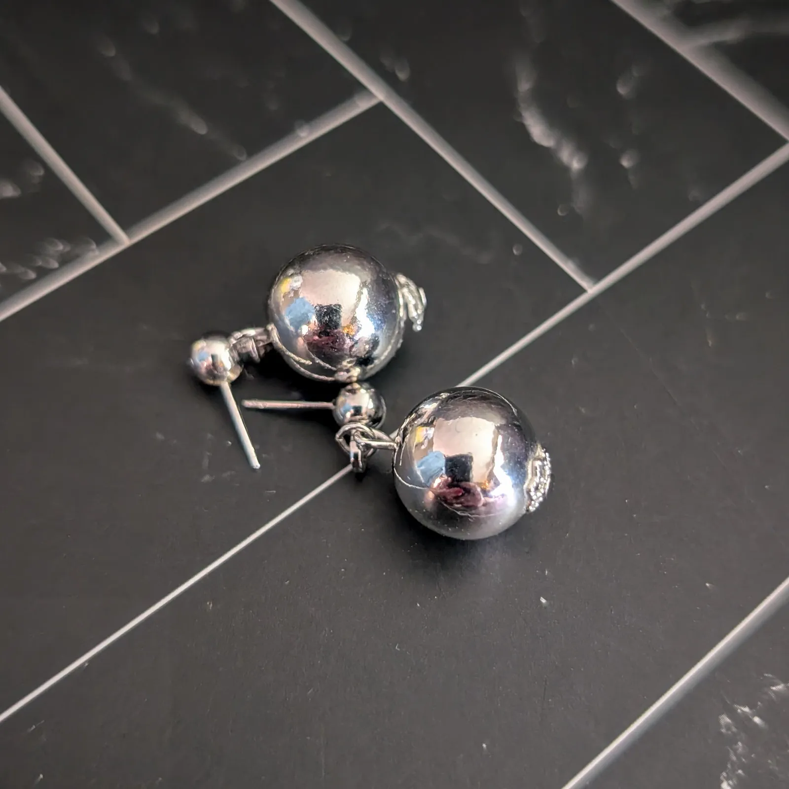 Vintage Stud Earrings Silver Tone Ball Dangle Shiny Mirrored - Image 4