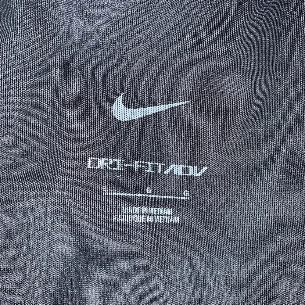 NIKE Women Ultrabreathe Sports Bra Non Padded Black Size Large - Image 7
