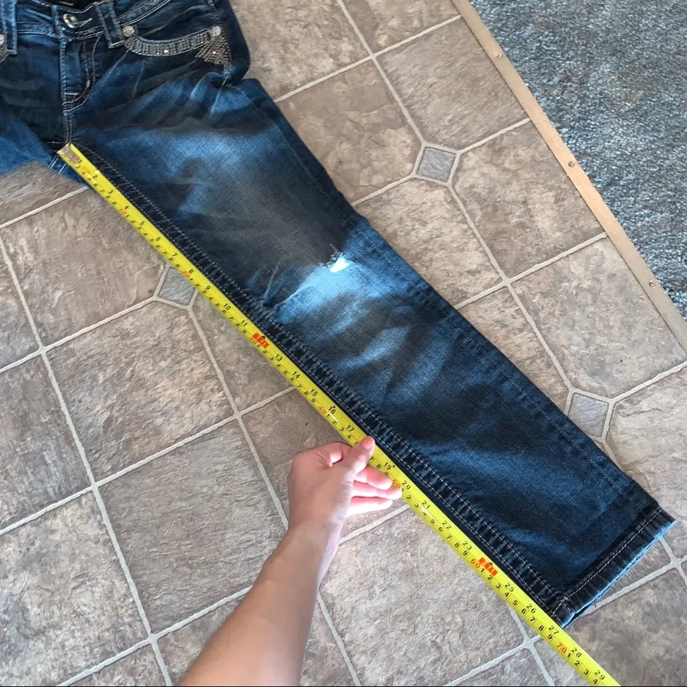 Miss Me Signature Cropped Bedazzled Rhinestone Jeans Size 25 Western/Rodeo - Image 12