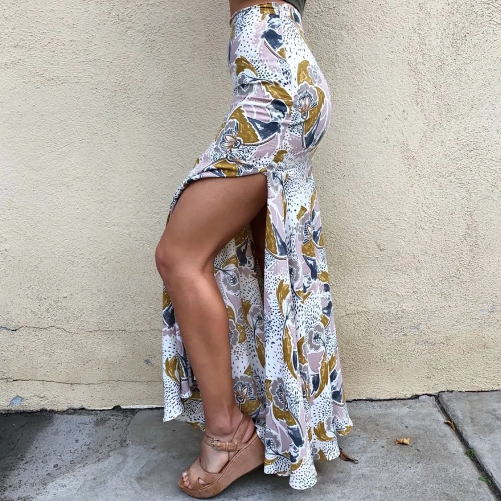 Free People Pebble Crepe Maxi Skirt size 0 - Image 13