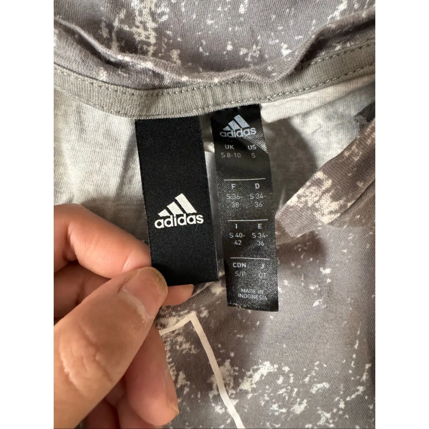 Adidas  Gray Sleeveless Logo Tank | Distressed Workout Crop Top Size Small - Image 7