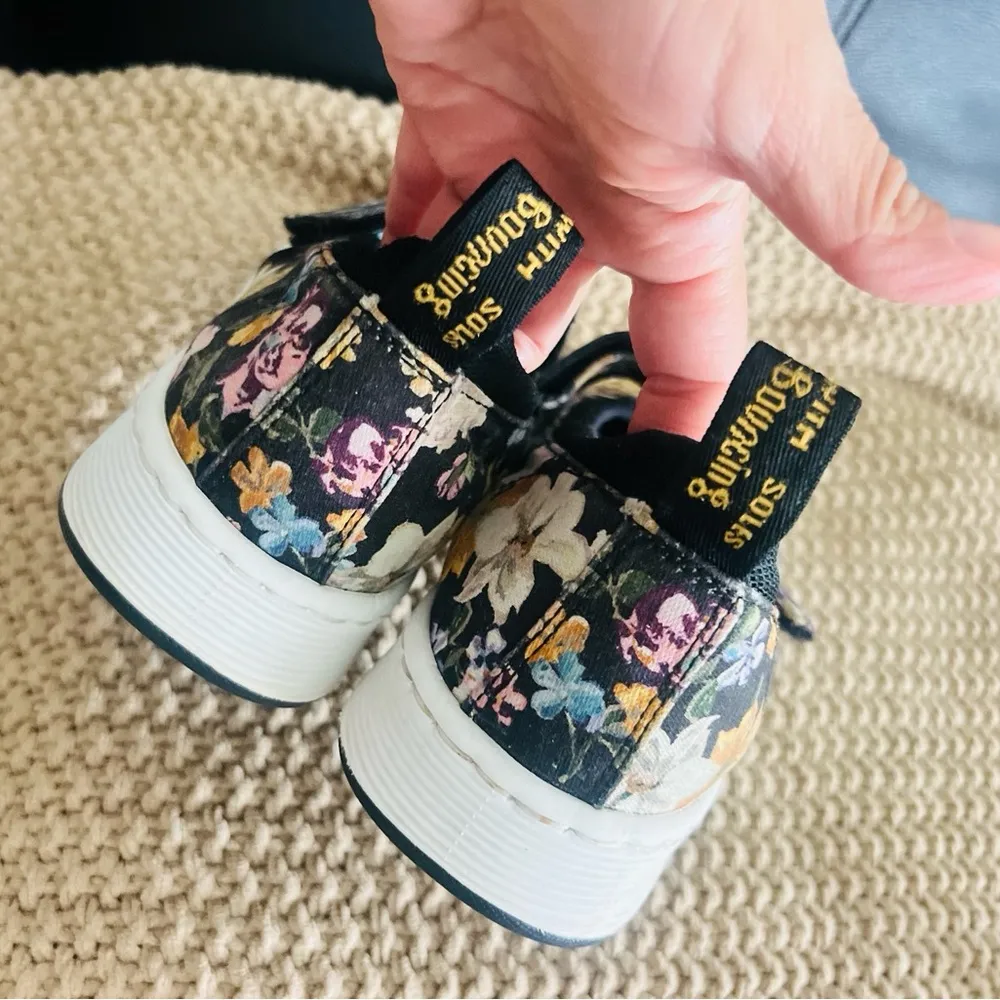 Dr. Martens Womens Askins Darcy Floral Black Canvas Shoes Size 7 - Image 7