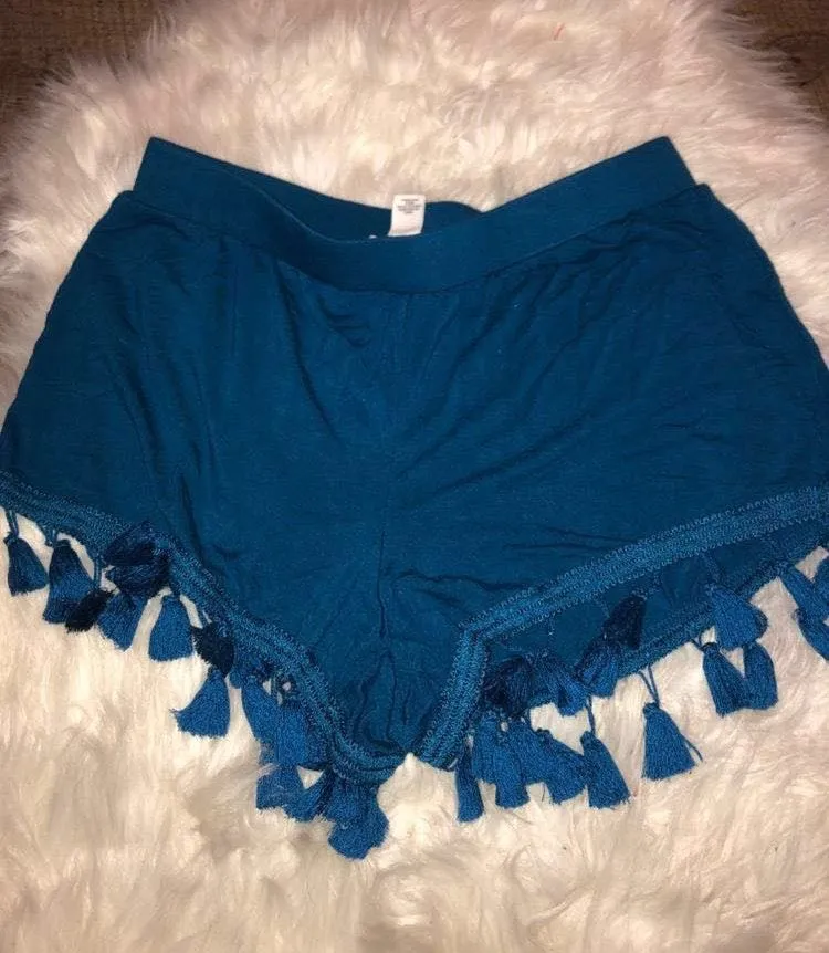 Forever 21 Tassel Shorts - Image 4