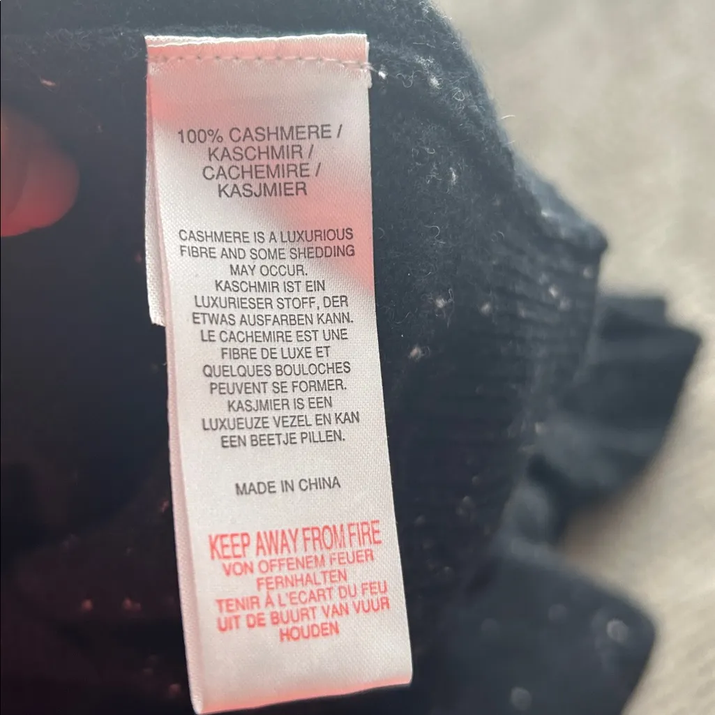 Crush Cashmere Rio Zip - Image 12