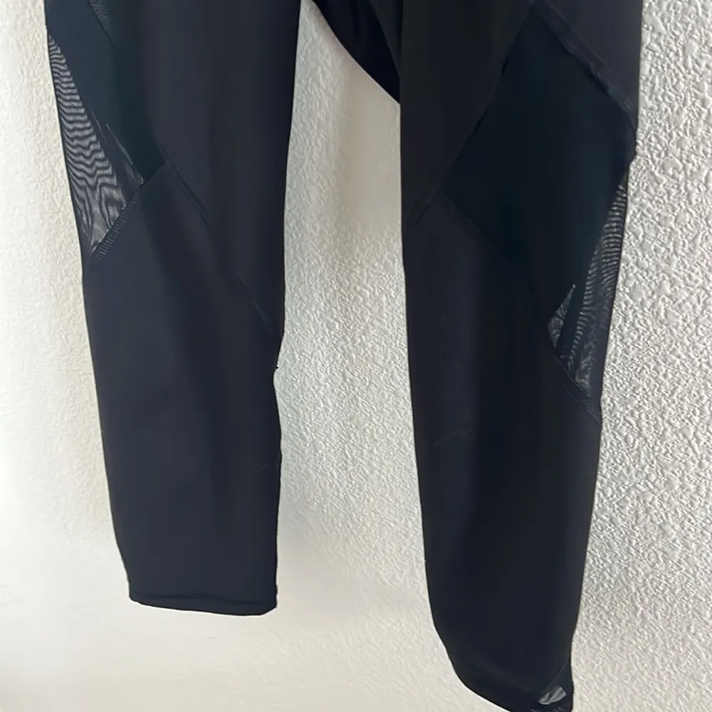 Old Navy Active Go-Dry Black Active Leggings Workout Athleisure Small - Image 5