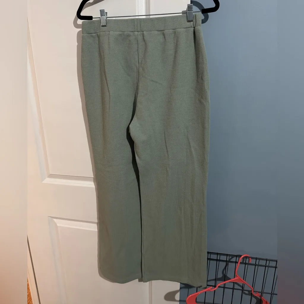 NWOT Comrt waffle pants Size XL - Image 2