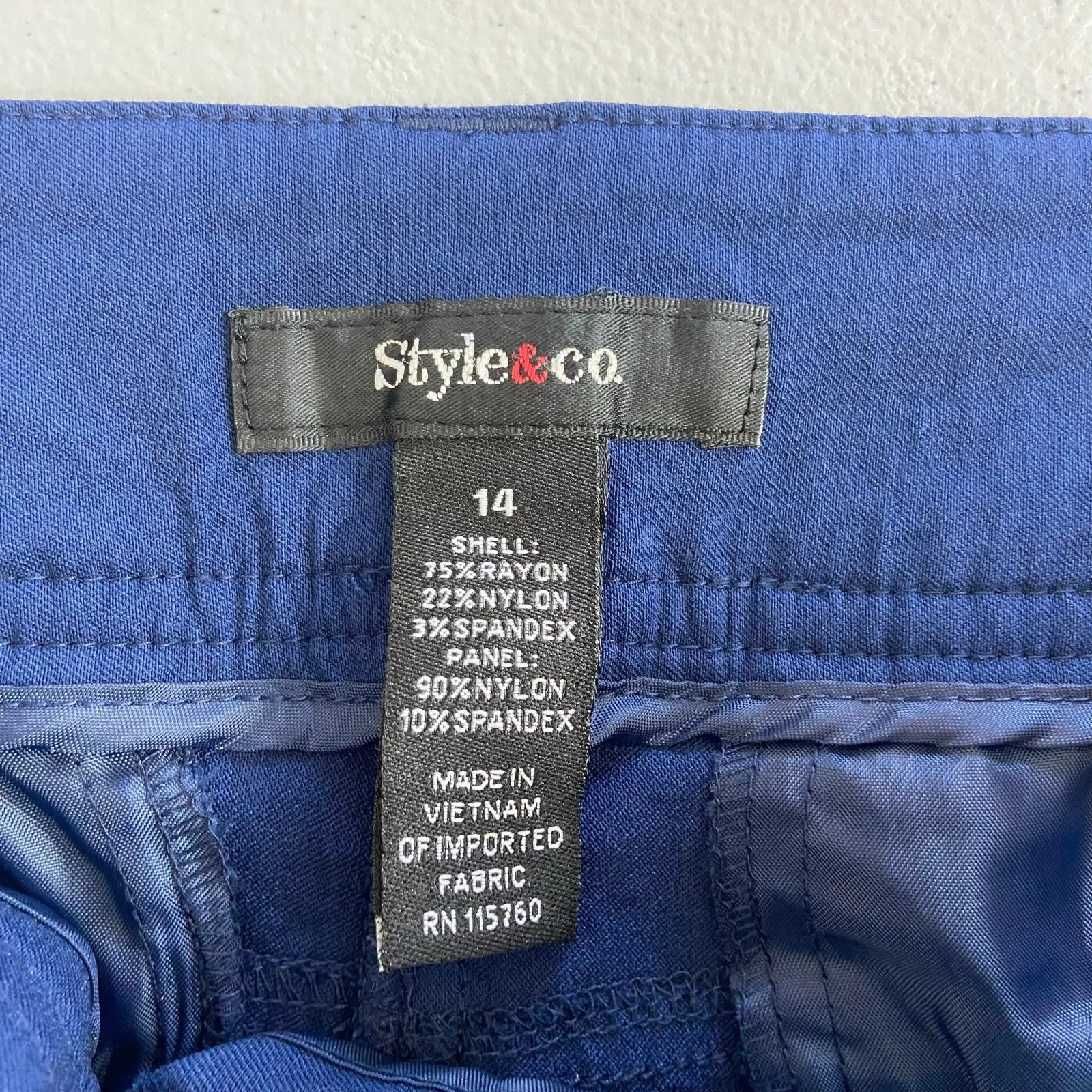 Style &‎ Co women's navy blue stretch cuffed cropped capri pants casual 14 large - Image 7