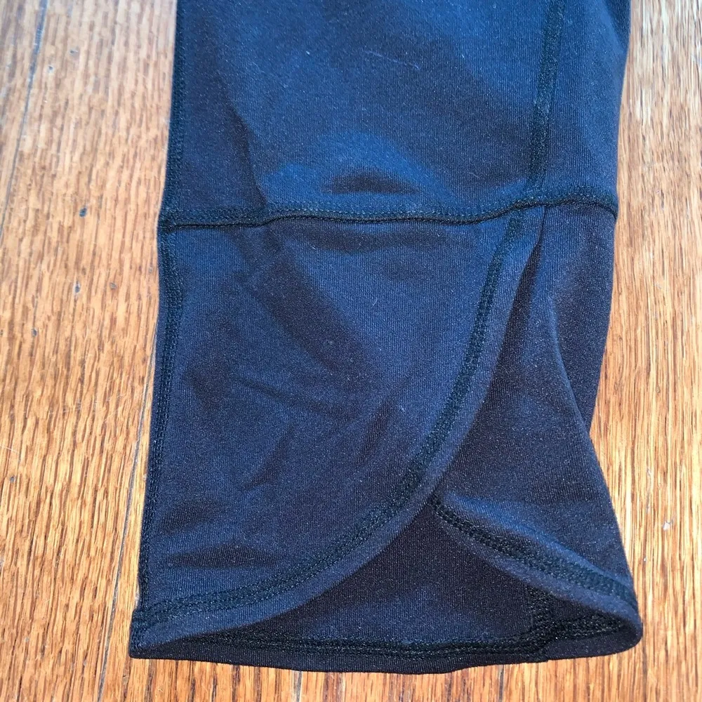 Athleta Black Crop Leggings size small tall - Image 2