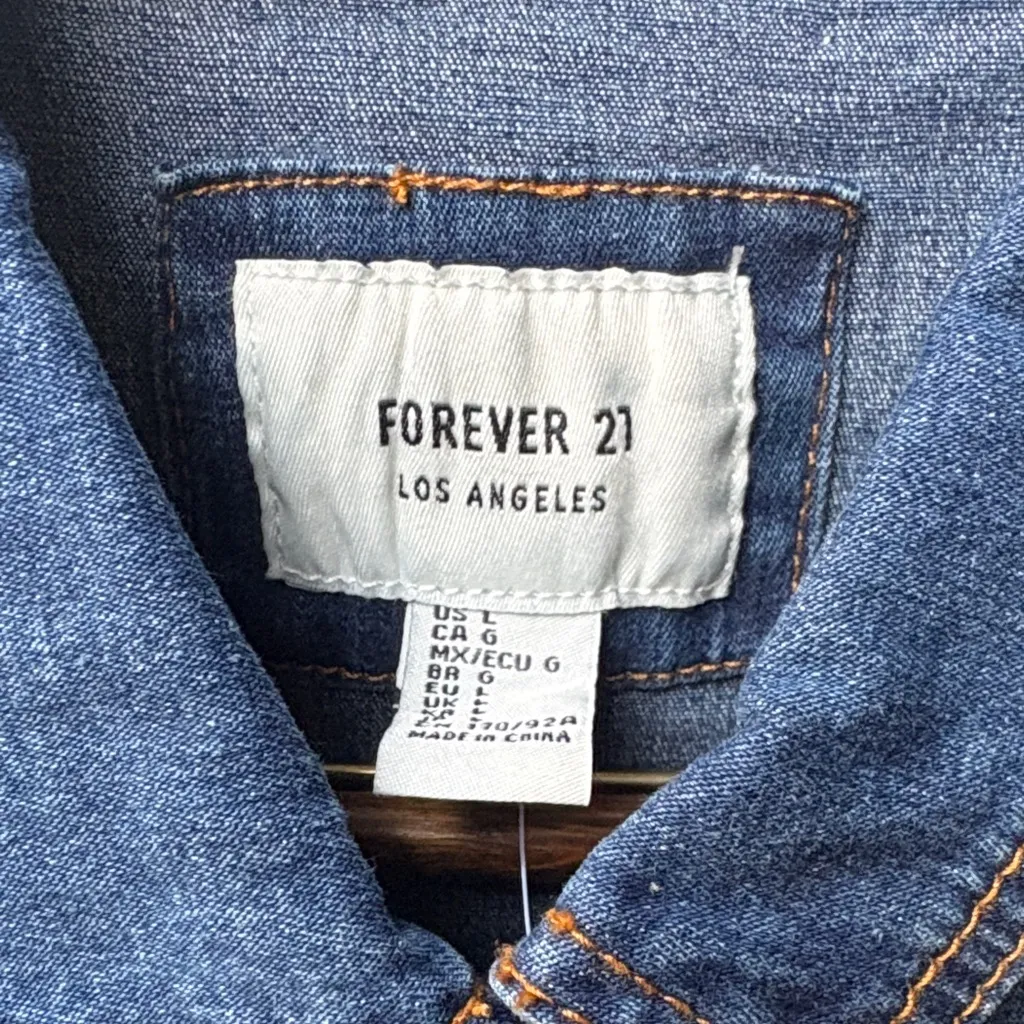 Forever 21 Sleeveless Button Down Denim Mini Dress NWT - Image 2