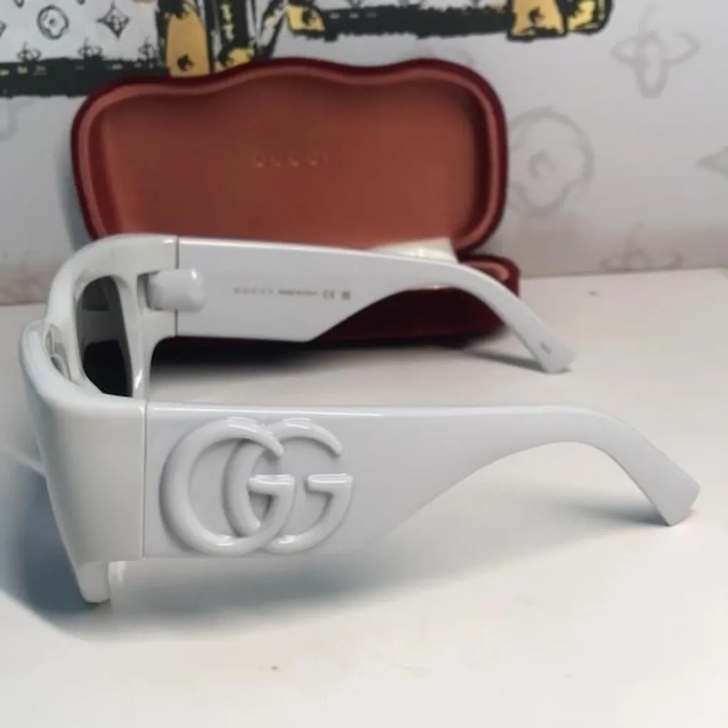 New Authentic  Gucci GG1545S 003 – Light Grey Oversized Square Sunglasses ✨ - Image 7