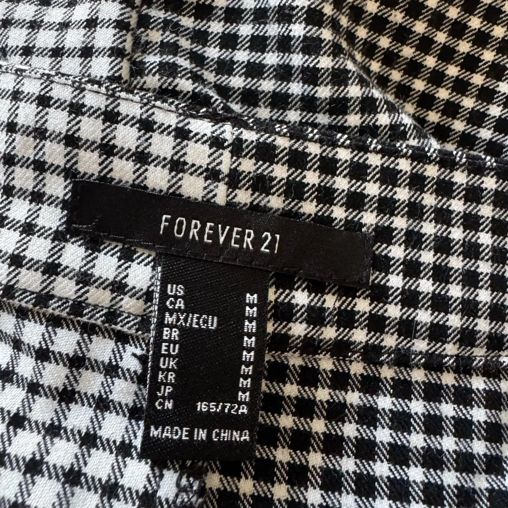 Forever 21 Checkered Two Toned Wrapped Buttoned Plaid Skirt - Image 3