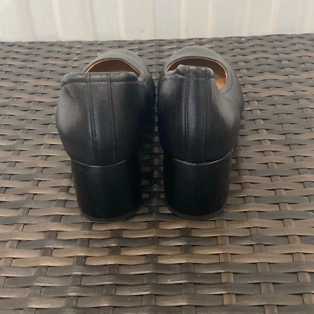 Vionic Carmel pump in black Nappa leather women’s size 9 - Image 3