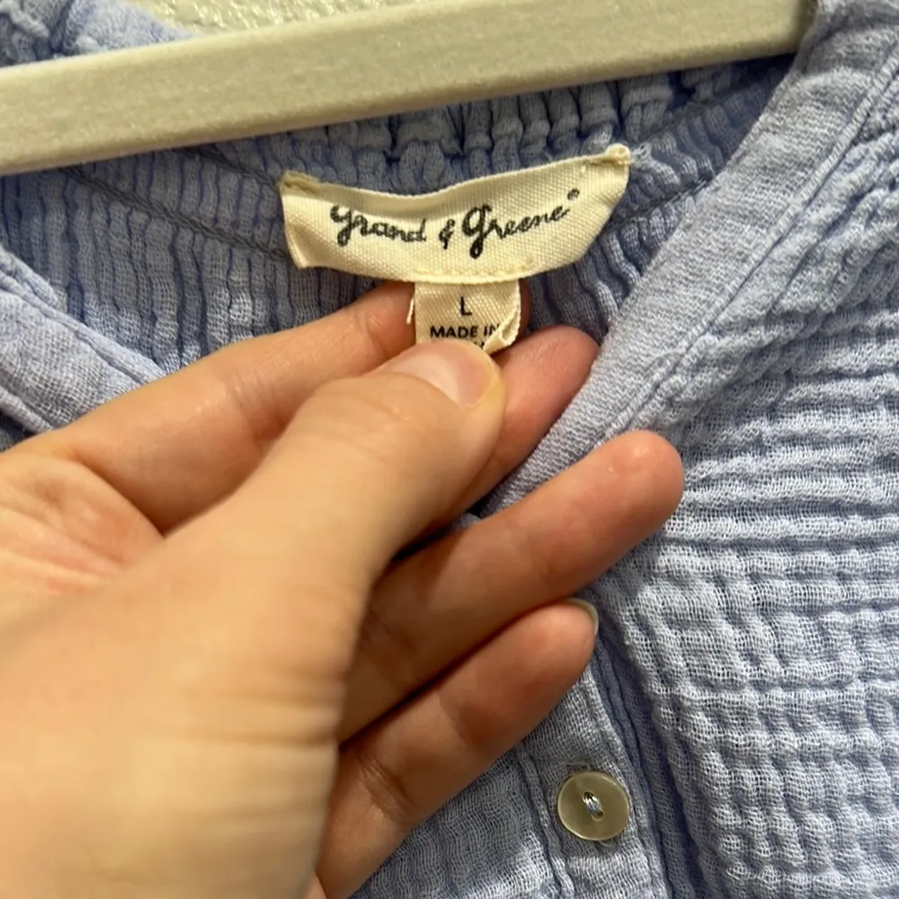 Blue Relaxed Buttoned Blouse with Mandarin Collar Size L - Image 2