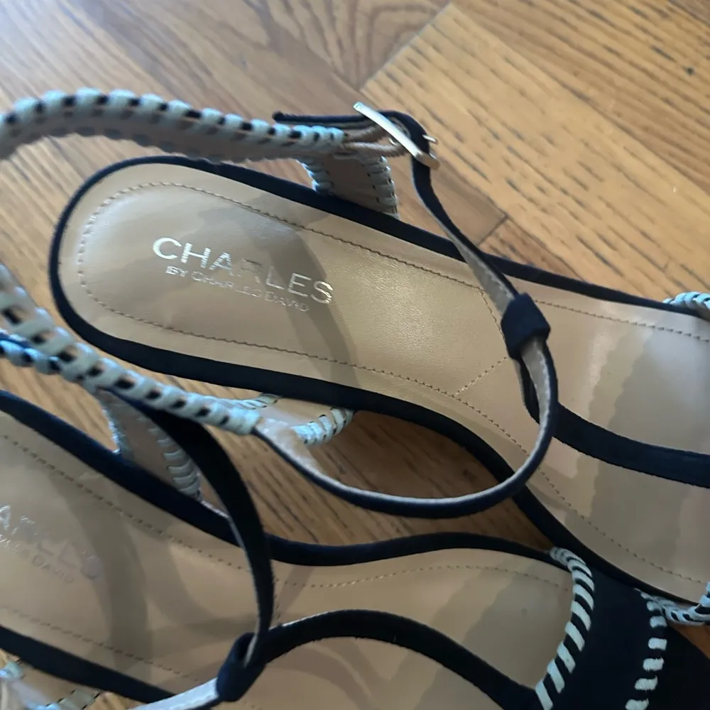 Charles by Charles David  wedged Sandals - Image 11