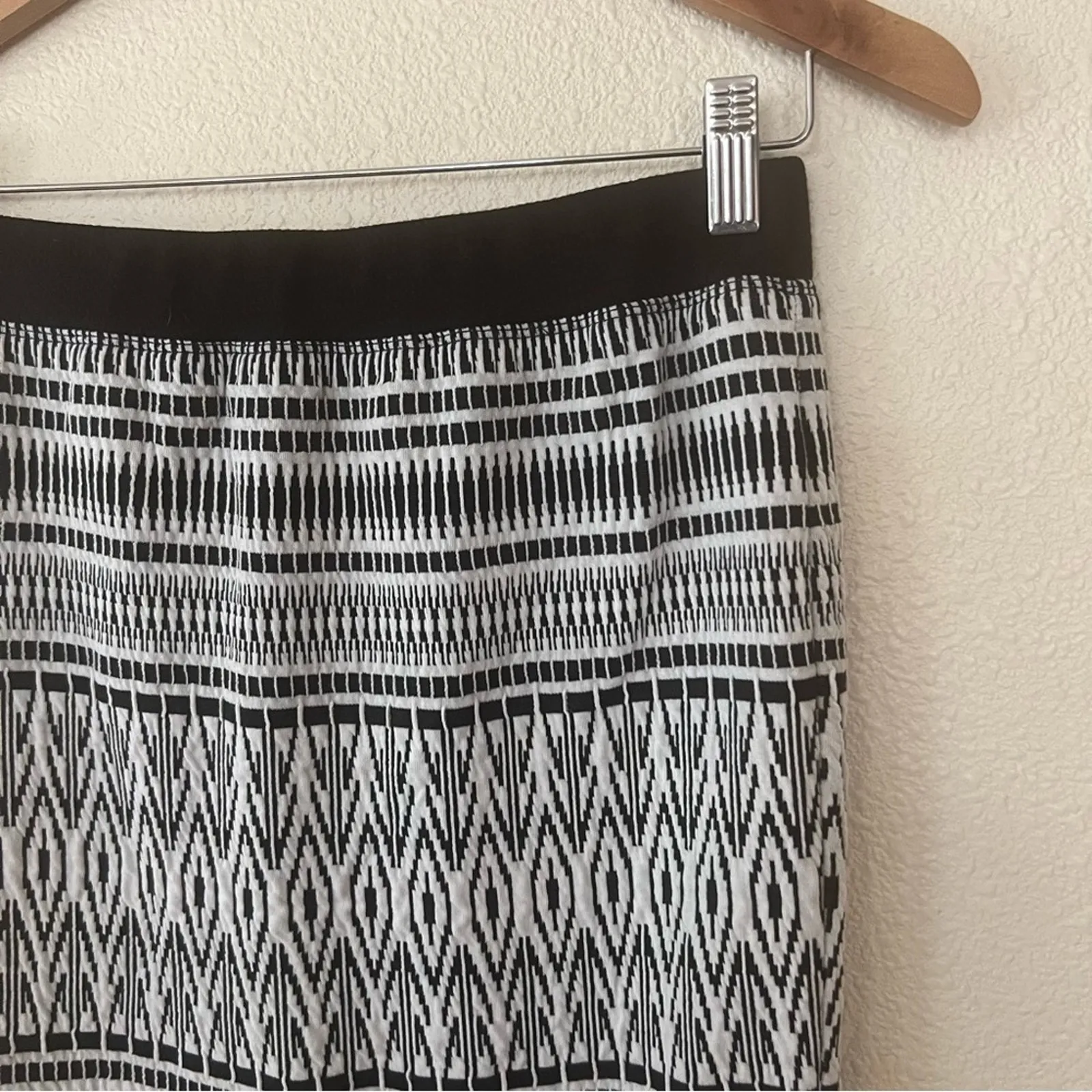 Sanctuary Marauta black white textured geometric pencil skirt NEW SMALL - Image 4