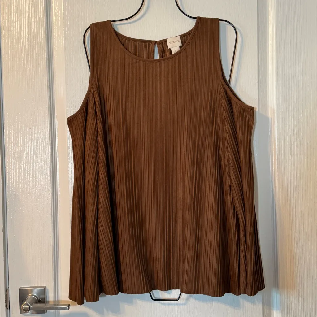 Chico’s Pleated Faux Suede Chocolate Brown Pleated Cold Shoulder Blouse 2 12 L - Image 2