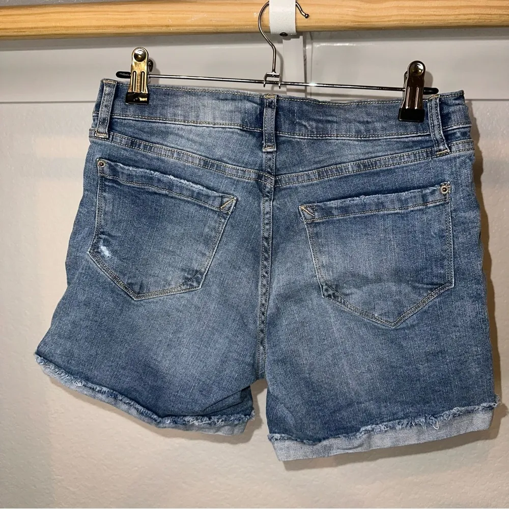 Kensie Blue Jean Shorts with Distressed Hem and Relaxed Fit - Image 2