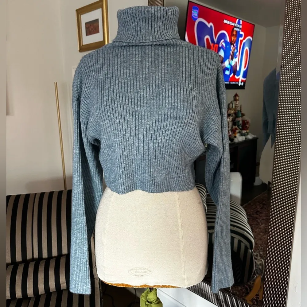 Amazon Blue  Crop Sweater Size S - Image 2