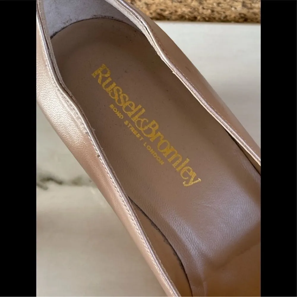 Russell & Bromley Vivacious bow - Image 3