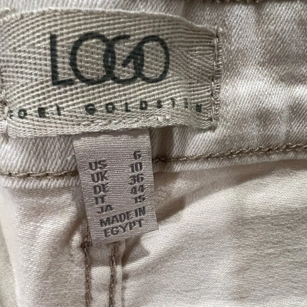 LOGO Lori Goldstein Women's off White Jeans Size 6 - Image 5