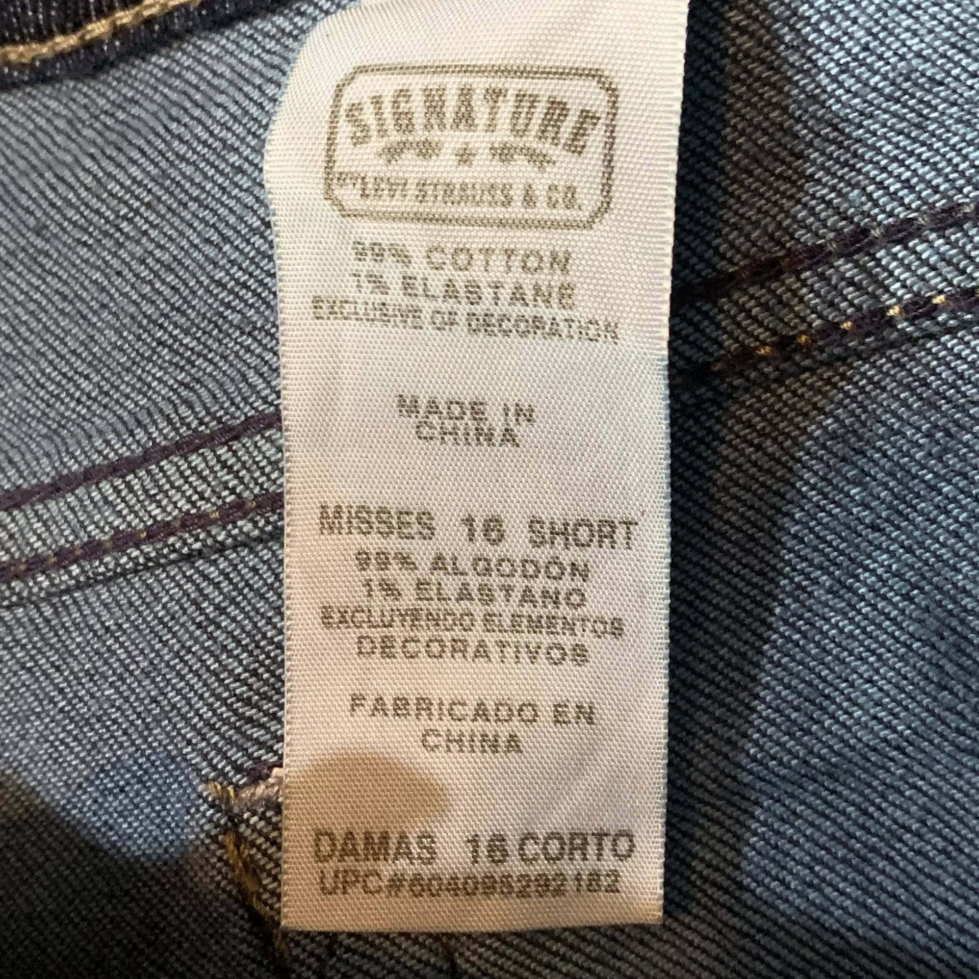 Womens Signature Levi Strauss Jeans Low Rise Bootcut Misses 16 Short Pre-Owned - Image 5