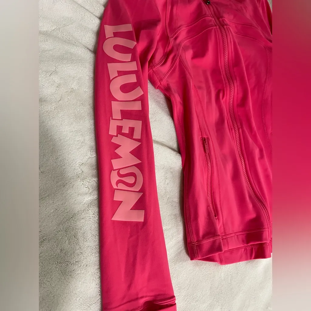 Lululemon Disney NWT Define Nulu Jacket Lip Gloss Pink Color Size 8 - Image 9