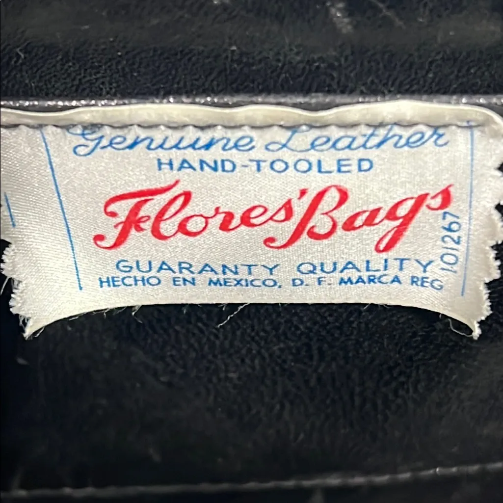 1940s Vintage Flores Bags Chic Cream Embossed Shoulder Bag (RARE & 1 of a kind!) - Image 2