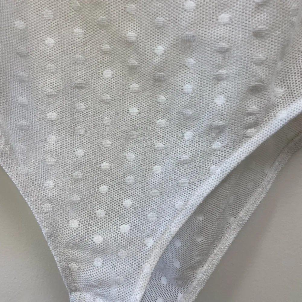 Topshop Women’s white lace long sleeve bodysuit size 4 - Image 3